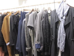 探索韓國進(jìn)口女裝商機(jī) 批發(fā)零售代銷一體化，零門檻創(chuàng)業(yè)新選擇